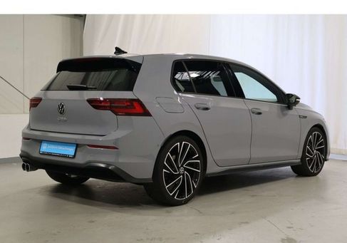 Volkswagen Golf, 2024 3