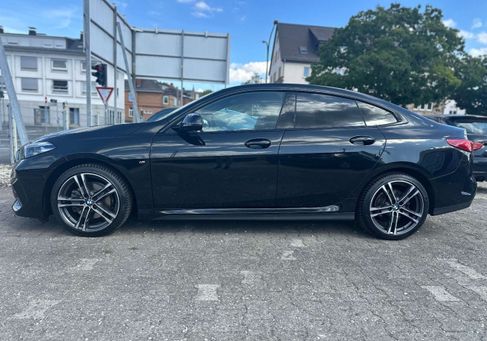BMW 218, 2022 3
