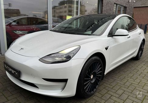 Tesla Model 3, 2021