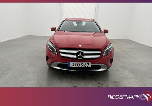 Mercedes-Benz GLA 200, 2015