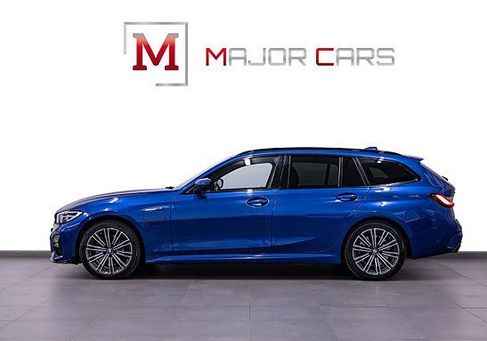 BMW 330, 2021