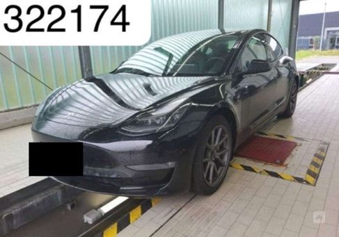 Tesla Model 3, 2021