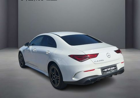Mercedes-Benz CLA 250, 2021