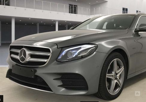 Mercedes-Benz E 300, 2019