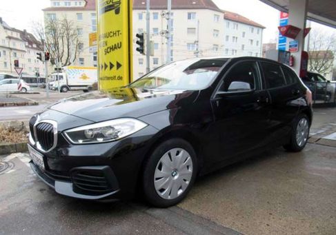 BMW 116, 2021