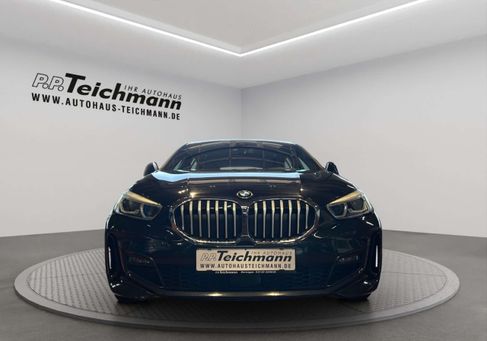 BMW 120, 2023