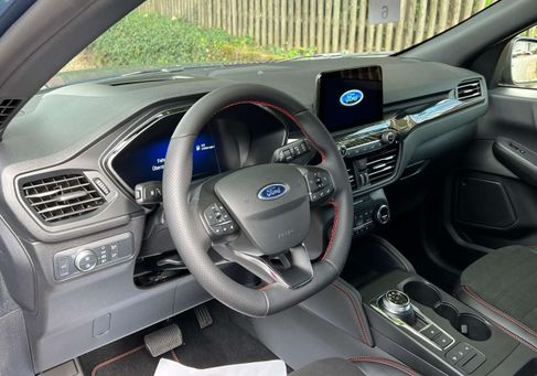 Ford Kuga, 2022