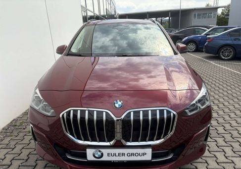 BMW 220, 2025 2