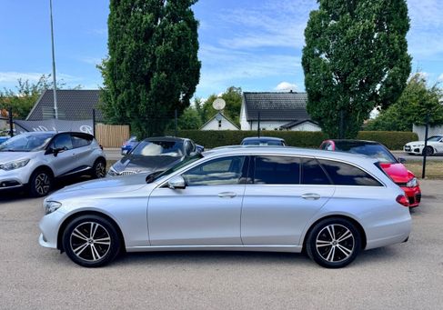 Mercedes-Benz E 200, 2020