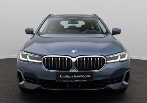 BMW 530, 2023