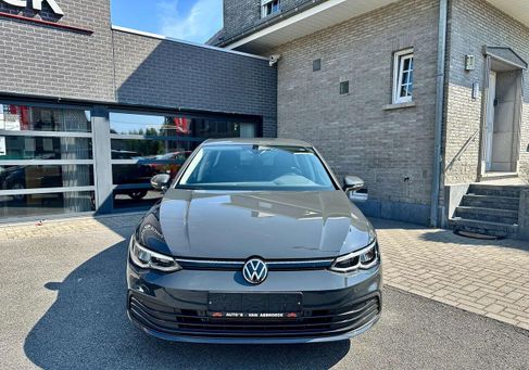 Volkswagen Golf, 2024 3