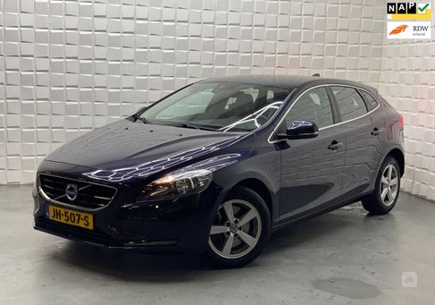 Volvo V40, 2016