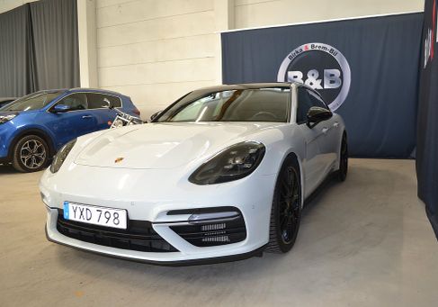 Porsche Panamera, 2018