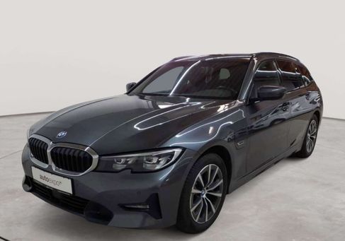 BMW 330, 2022 2