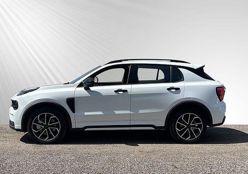 Lynk &amp; Co 01, 2025