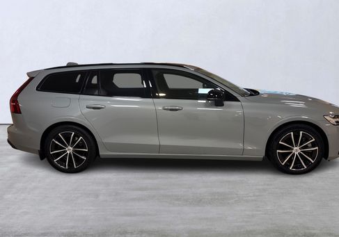 Volvo V60, 2025 3