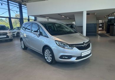 Opel Zafira, 2018
