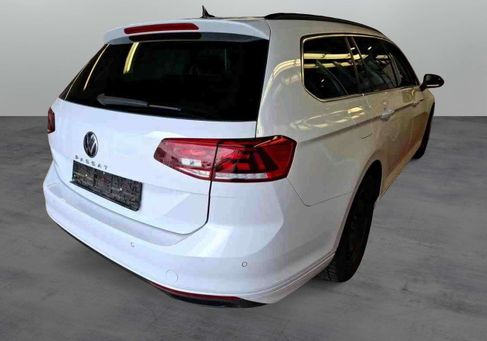 Volkswagen Passat Variant, 2024 3
