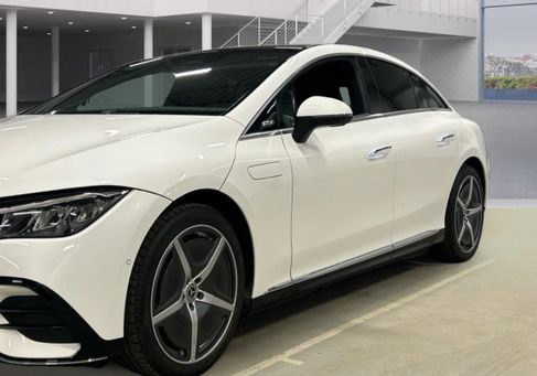 Mercedes-Benz EQE, 2025