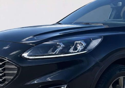Ford Kuga, 2022 3