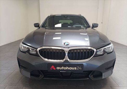 BMW 320, 2022