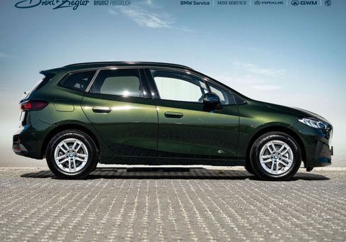 BMW 220, 2026