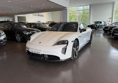 Porsche Taycan, 2020