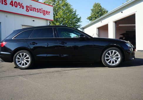 Audi A4, 2022