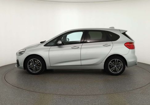 BMW 220, 2019
