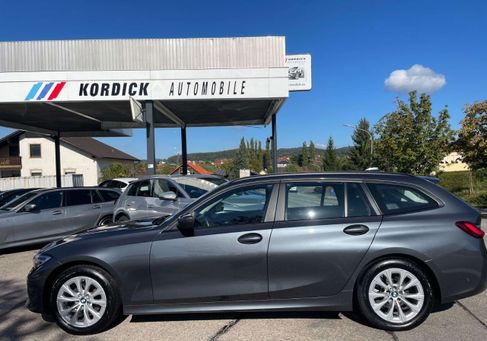 BMW 320, 2022 3
