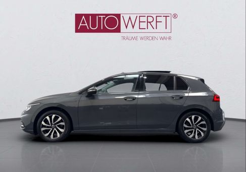 Volkswagen Golf, 2022 3