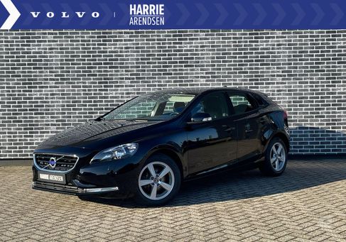 Volvo V40, 2012