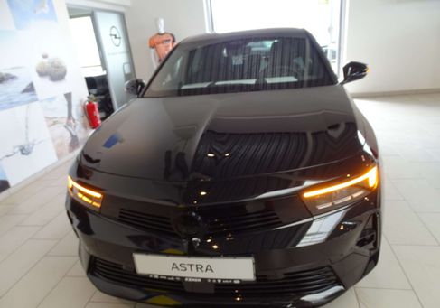 Opel Astra, 2025