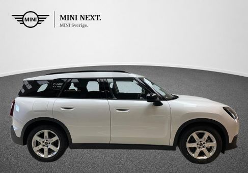MINI, 2024