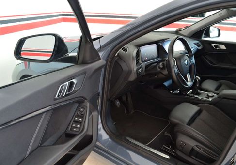 BMW 118, 2021