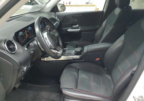 Mercedes-Benz GLB 250, 2021