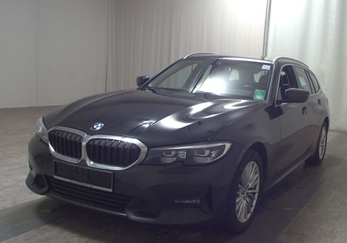 BMW 320, 2020