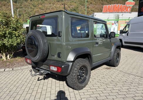 Suzuki Jimny, 2022 3