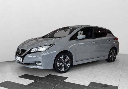 Nissan Leaf, 2021 3
