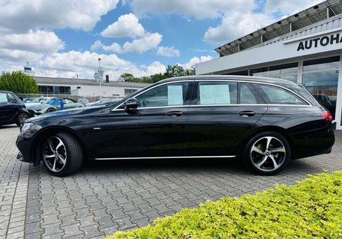 Mercedes-Benz E 200, 2019 3