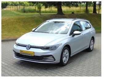 Volkswagen Golf, 2022