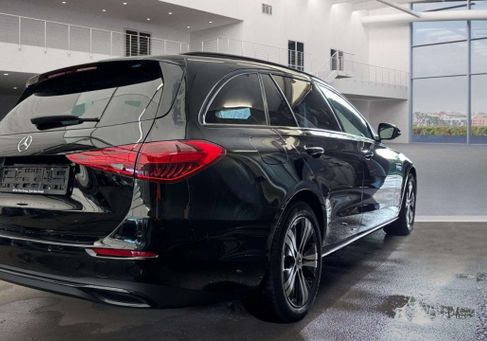 Mercedes-Benz C 300, 2023 2