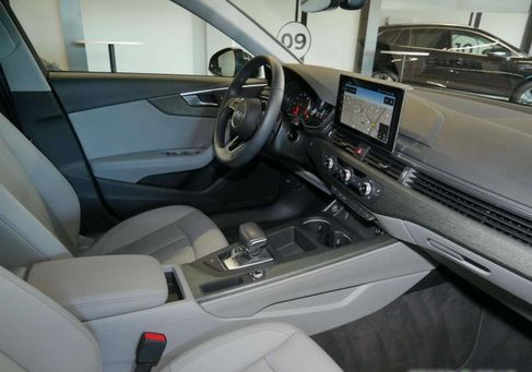 Audi A4, 2023