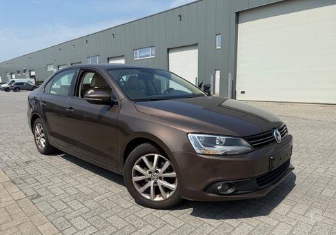 Volkswagen Jetta, 2011
