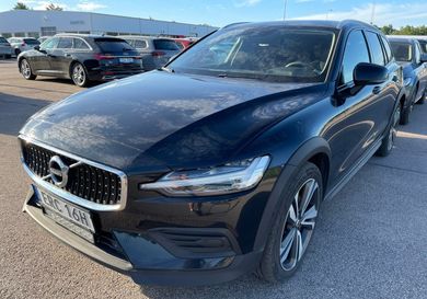Volvo V60 Cross Country, 2022