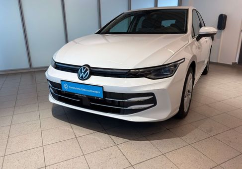 Volkswagen Golf, 2024 3