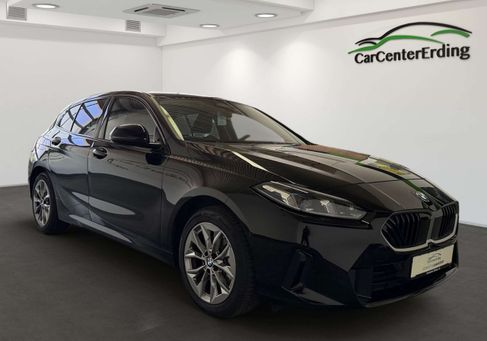 BMW 120, 2025