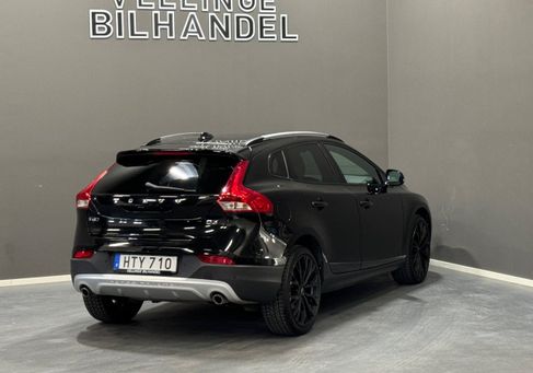 Volvo V40 Cross Country, 2017