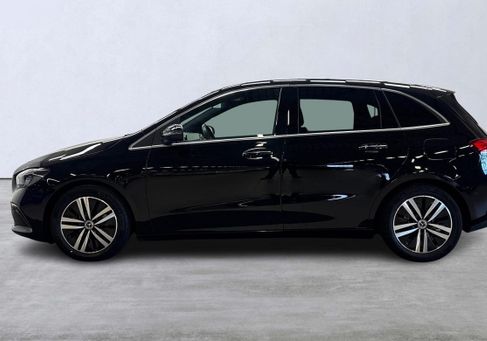 Mercedes-Benz B 180, 2020