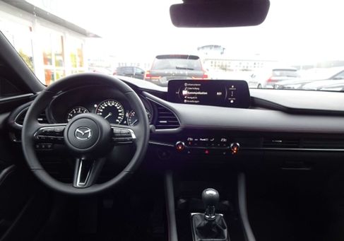 Mazda 3, 2024